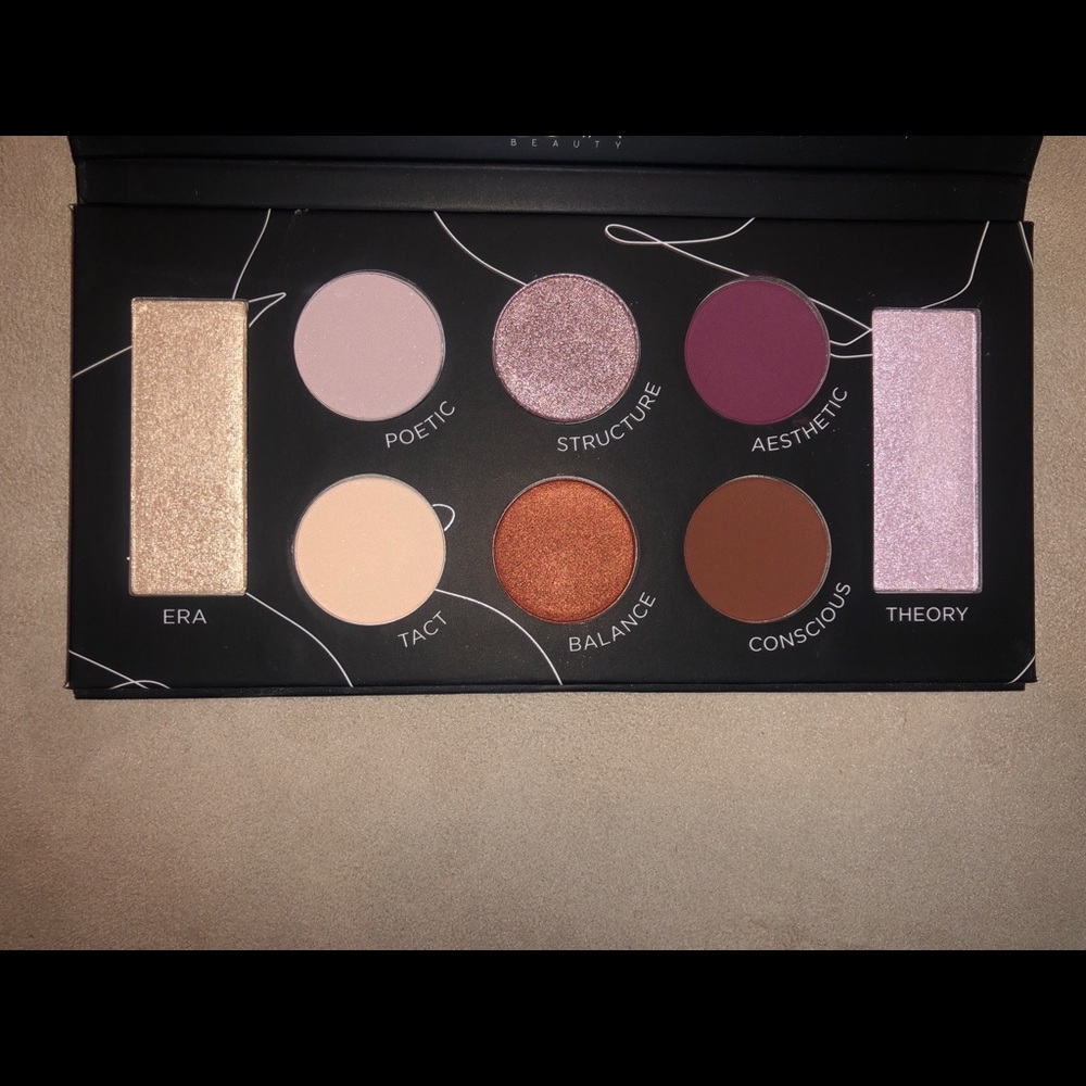 Eyeshadow Palette